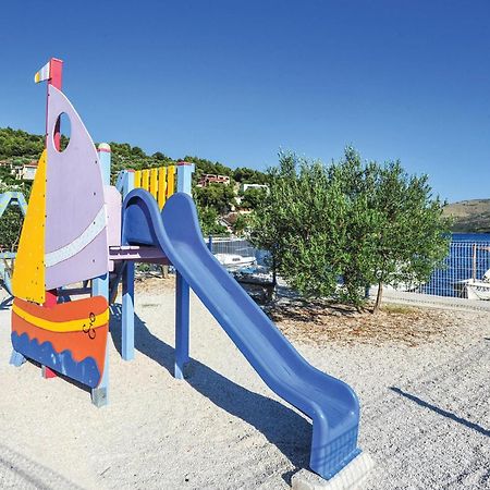 Stunning Home In Marina With Heated Swimming Pool エクステリア 写真