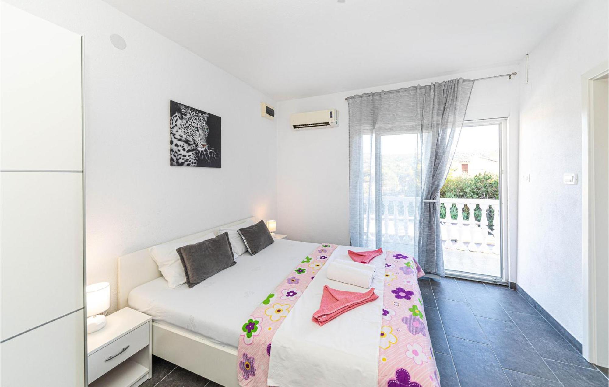 Stunning Home In Marina With Heated Swimming Pool エクステリア 写真
