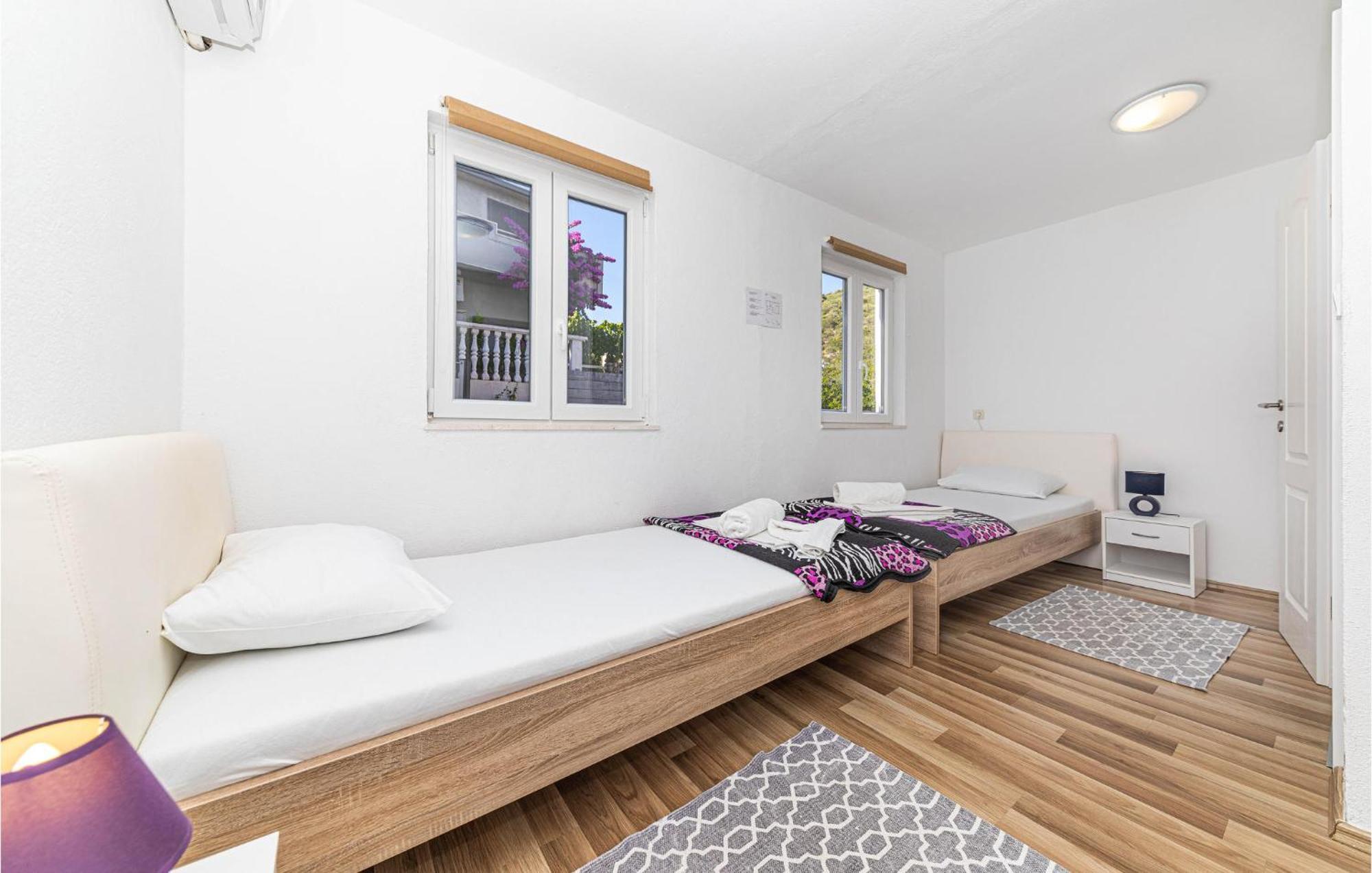 Stunning Home In Marina With Heated Swimming Pool エクステリア 写真