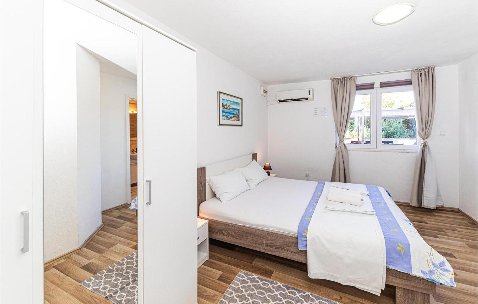 Stunning Home In Marina With Heated Swimming Pool エクステリア 写真