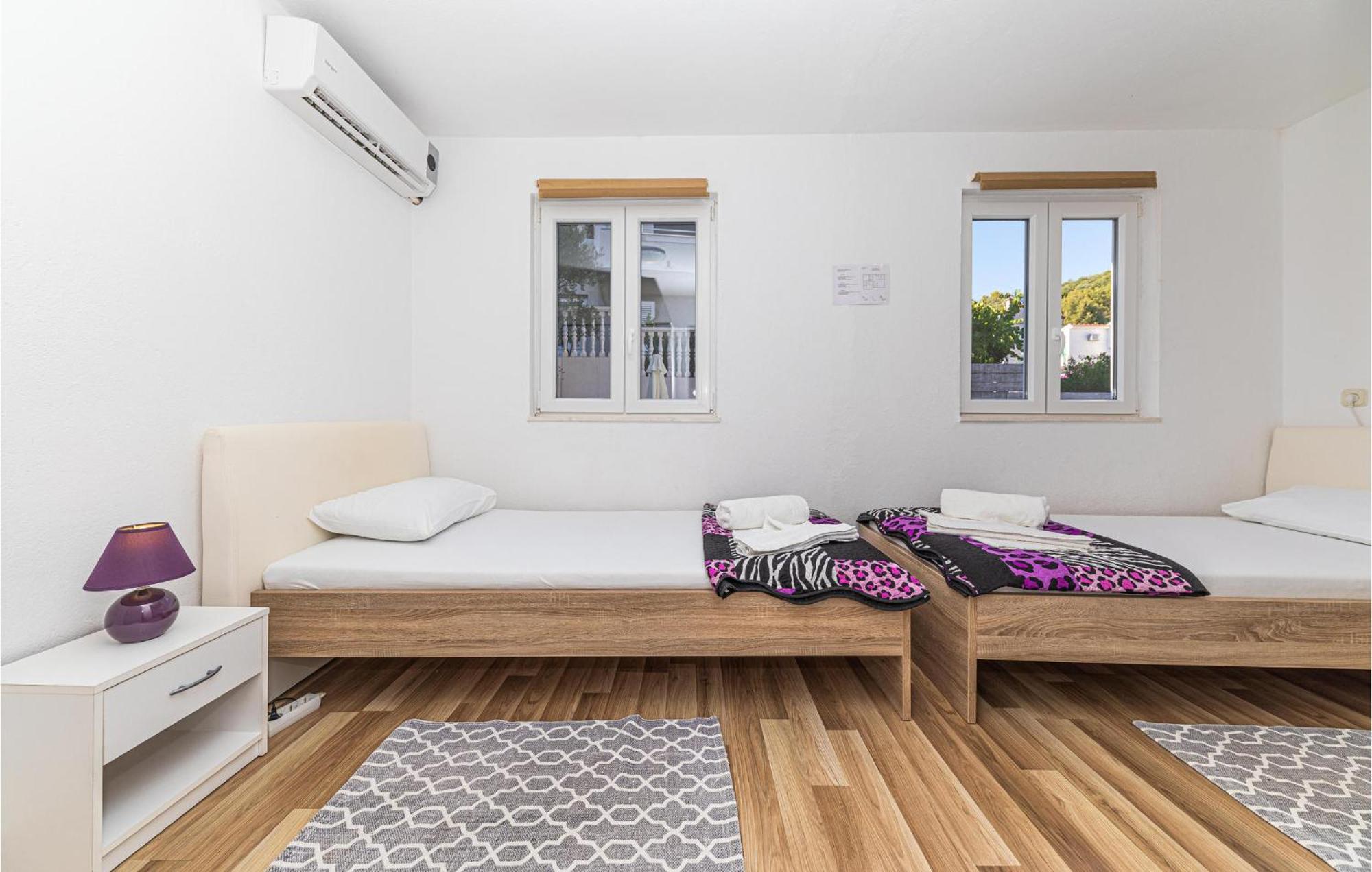 Stunning Home In Marina With Heated Swimming Pool エクステリア 写真