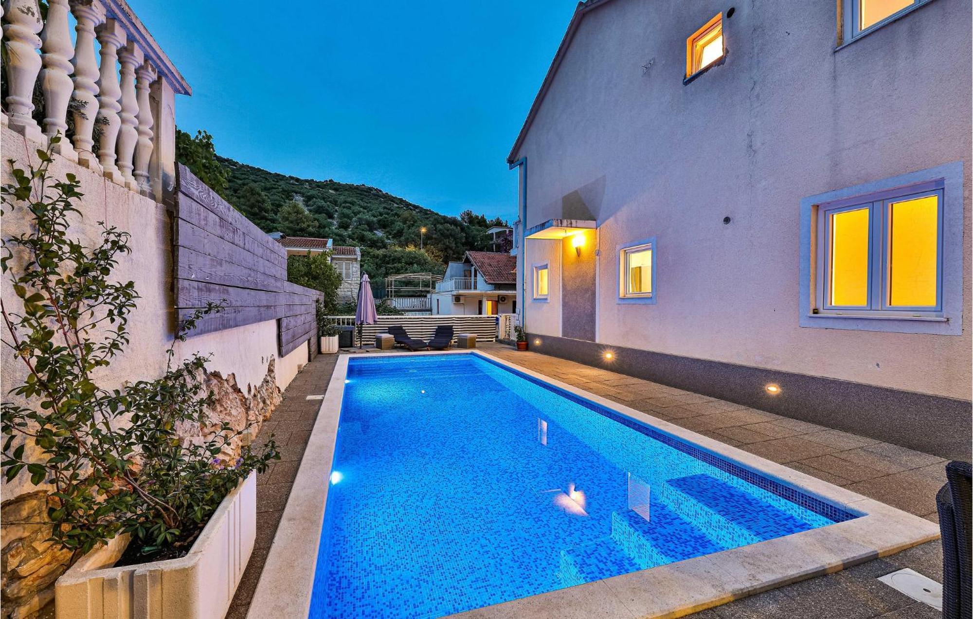 Stunning Home In Marina With Heated Swimming Pool エクステリア 写真